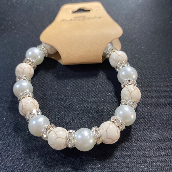 Bracelets - Picture 5 of 5